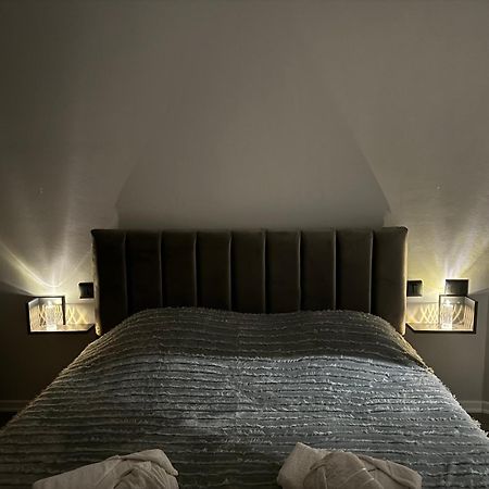 Am Apartment ติรานา ภายนอก รูปภาพ