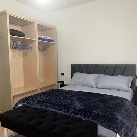 Am Apartment ติรานา ภายนอก รูปภาพ