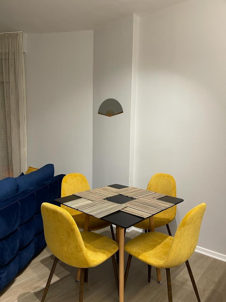 Am Apartment ติรานา ภายนอก รูปภาพ